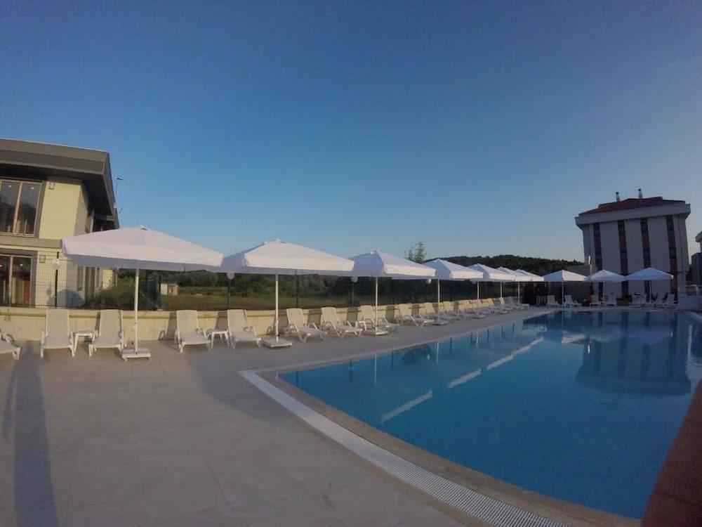 Ucar Royal Hotel Ve Konferans Salonu Шиле Экстерьер фото